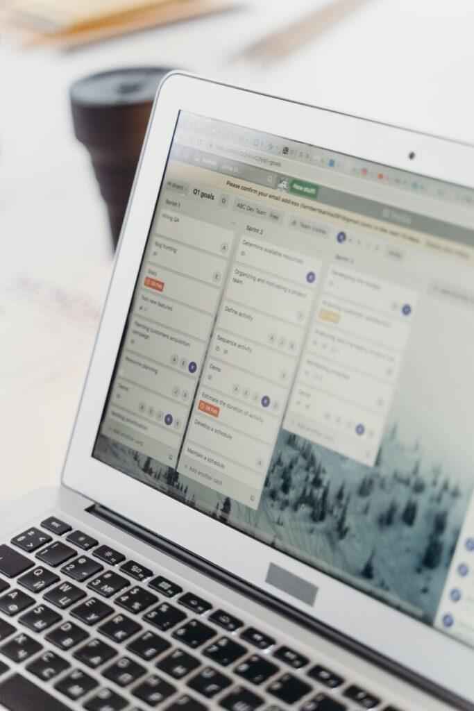 Illustration of How Team Collaboration Software Changed the Way Projects Get Done