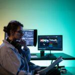 Illustration of Why Dual Monitor Setups Improve Focus More Than Expected